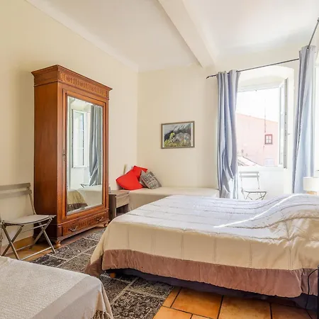 Apartament Le Napoleon - Appt A Moins Dun Km De La