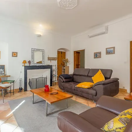 Le Napoleon - Appt A Moins Dun Km De La *