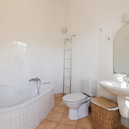 Le Napoléon - Appt à Moins Dun Km De La *